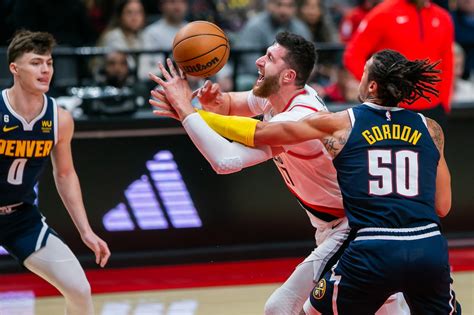 Portland Trail Blazers beat Denver Nuggets 135.